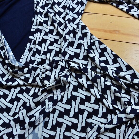 Gilli Faux Wrap Dress Size M Black White - Picture 5 of 10